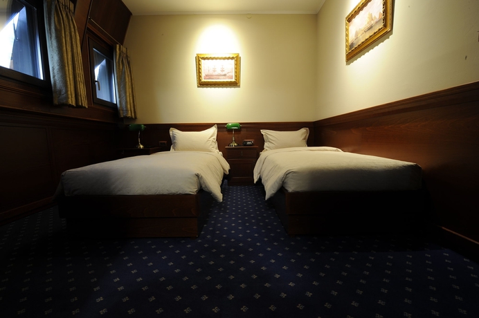 Imagen de la habitación del Hotel Senigallia. Foto 10