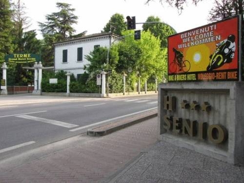 Imagen general del Hotel Senio. Foto 14