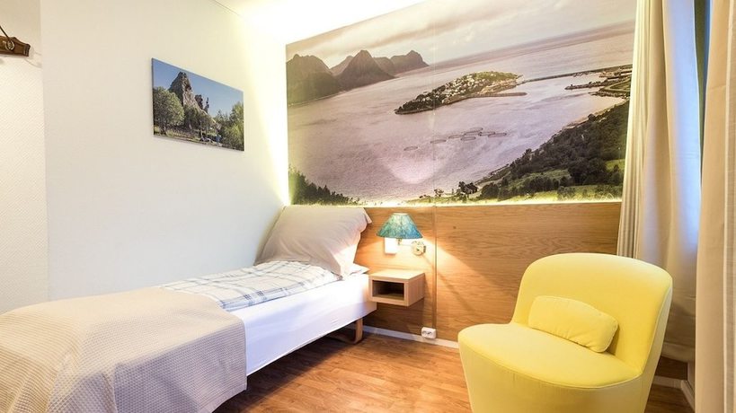 Imagen de la habitación del Hotel Senjal. Foto 8