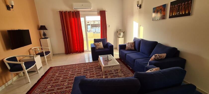 Imagen general del Hotel Senmut Luxory Apartments. Foto 15