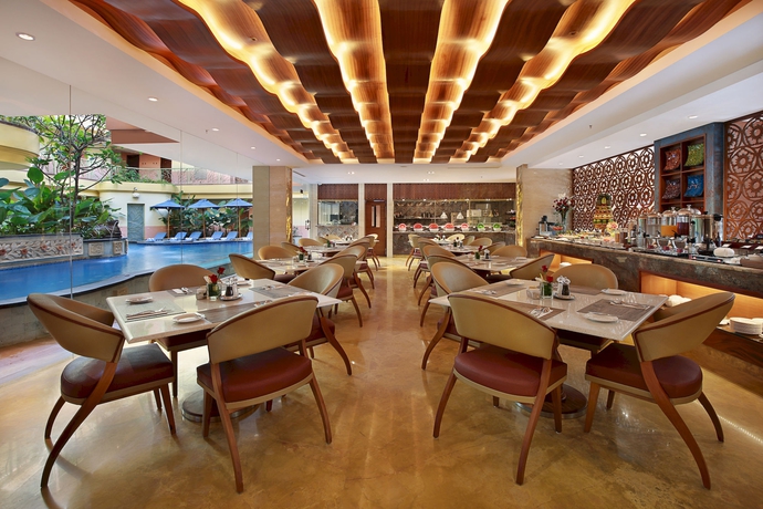 Imagen del bar/restaurante del Hotel Sens Hotel And Spa Conference Ubud Town Centre. Foto 3