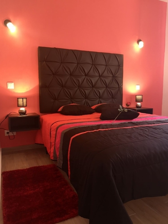 Imagen de la habitación del Hotel Sensations Guesthouse. Foto 11
