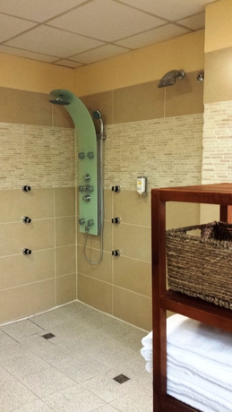 Imagen de la piscina del Hotel Senscity Berlin Spandau. Foto 19