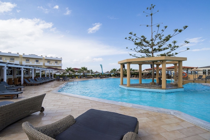 Imagen de la piscina del Hotel Senseana Sea Side Resort and Aquadventure - All Inclusive. Foto 19