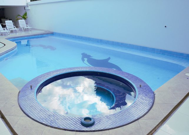Imagen de la piscina del Hotel Senses Boutique Equipetrol. Foto 20