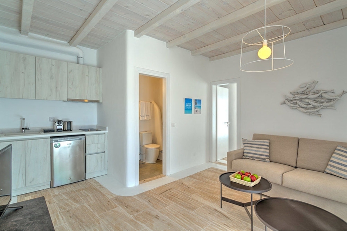 Imagen de los interiores del Hotel Senses Luxury Suites & Villas. Foto 9