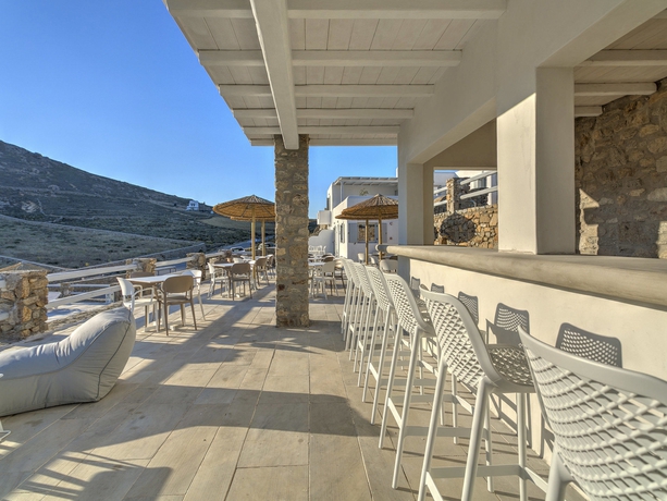 Imagen de los exteriores del Hotel Senses Luxury Suites & Villas. Foto 3
