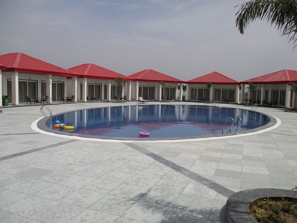 Imagen de la piscina del Hotel Sentara and Resort. Foto 20