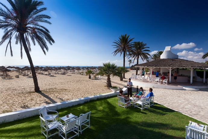 Imagen de los exteriores del Hotel Sentidio Phenicia. Foto 10