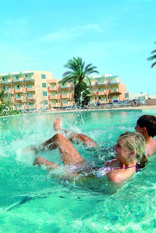 Imagen de la piscina del Hotel Sentido Bellevue Park. Foto 14