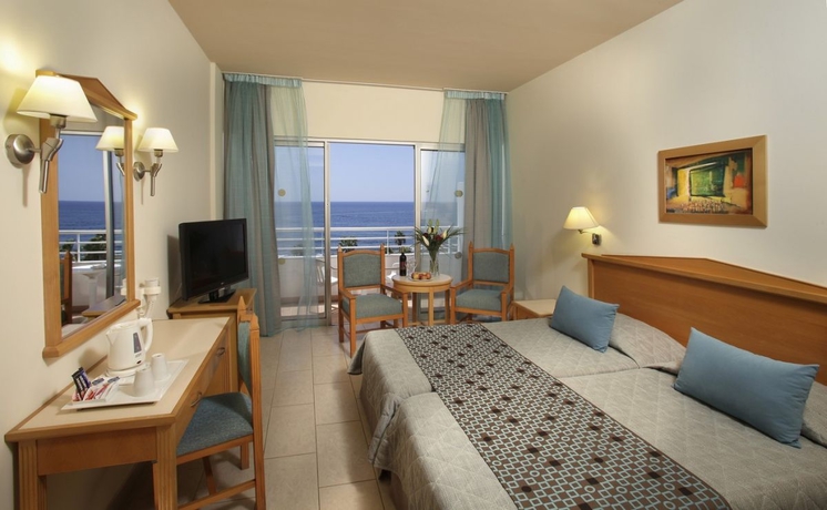 Imagen de la habitación del Hotel Sentido Cypria Bay by Leonardo Hotels. Foto 5