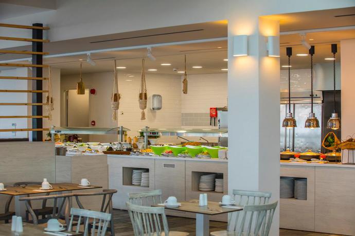 Imagen del bar/restaurante del Hotel Sentido Cypria Bay by Leonardo Hotels. Foto 8