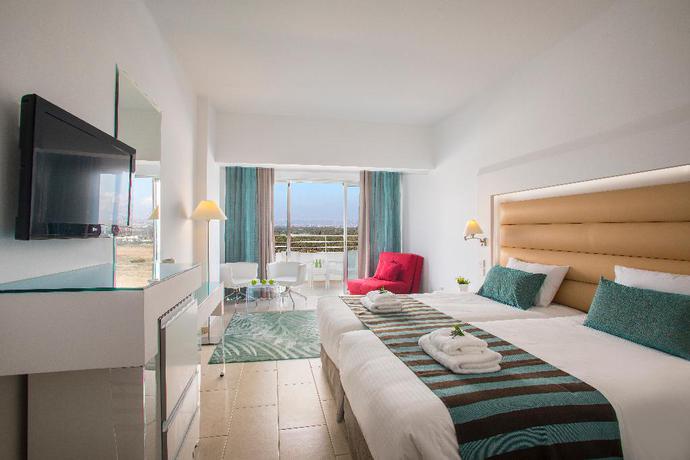 Imagen de la habitación del Hotel Sentido Cypria Bay by Leonardo Hotels. Foto 19
