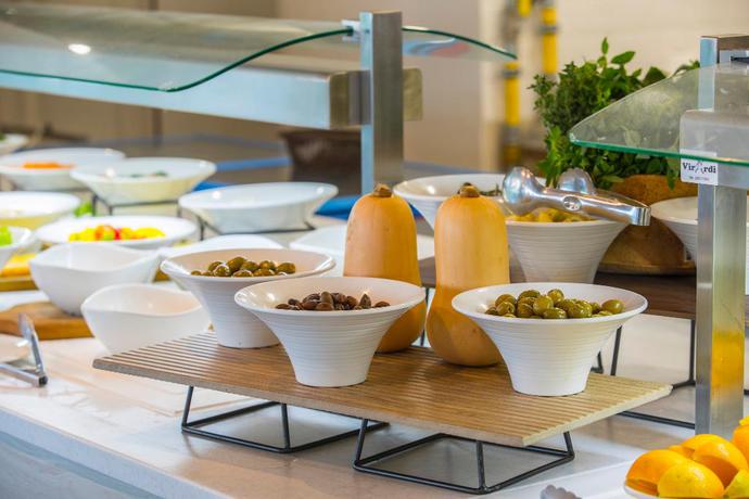 Imagen del bar/restaurante del Hotel Sentido Cypria Bay by Leonardo Hotels. Foto 13