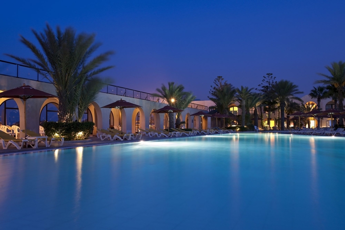 Imagen de la piscina del Hotel Sentido Djerba Beach. Foto 8
