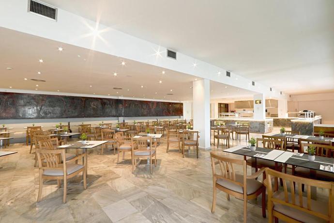 Imagen del bar/restaurante del Hotel Sentido Fido Tucan - Adults Only. Foto 2