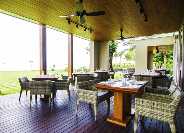 Imagen del bar/restaurante del Hotel Sentido Heritance Negombo. Foto 4