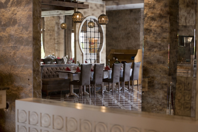 Imagen del bar/restaurante del Hotel Sentido Kamelya Fulya. Foto 4