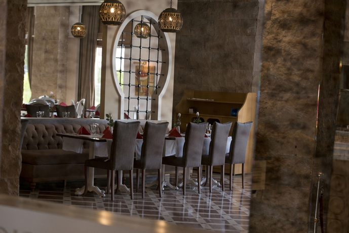 Imagen del bar/restaurante del Hotel Sentido Kamelya Fulya. Foto 12