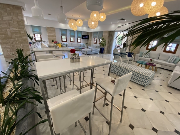 Imagen de los interiores del Hotel Sentido Kyknos Beach (Adults only). Foto 13