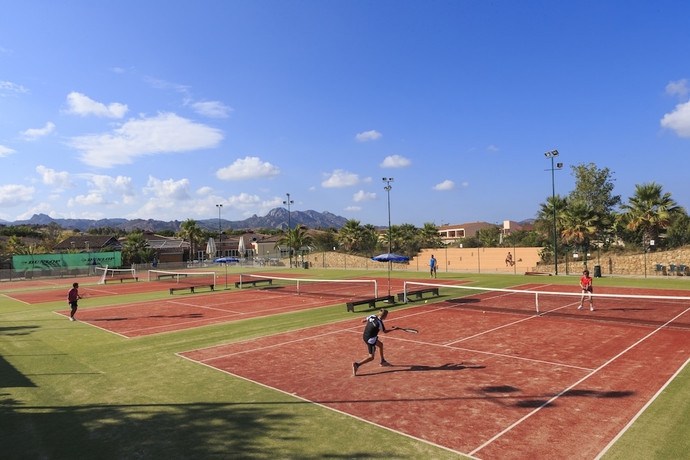 Imagen de los exteriores del Hotel Sentido Tirreno Resort. Foto 9