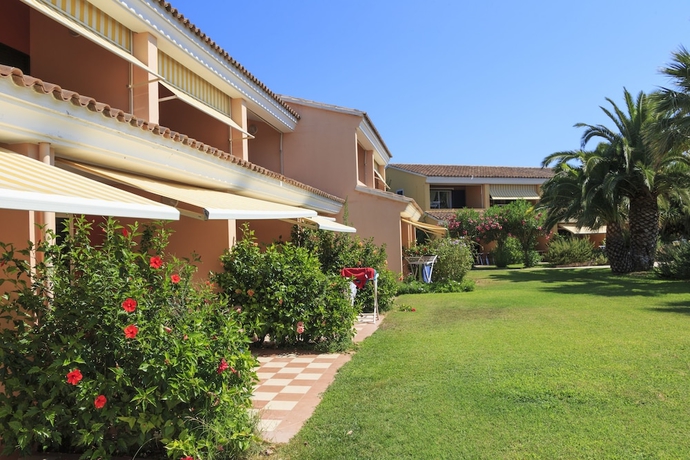 Imagen de los exteriores del Hotel Sentido Tirreno Resort. Foto 12