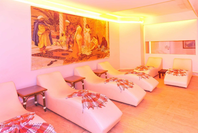 Imagen de la piscina del Hotel Sentido Zeynep Resort. Foto 10