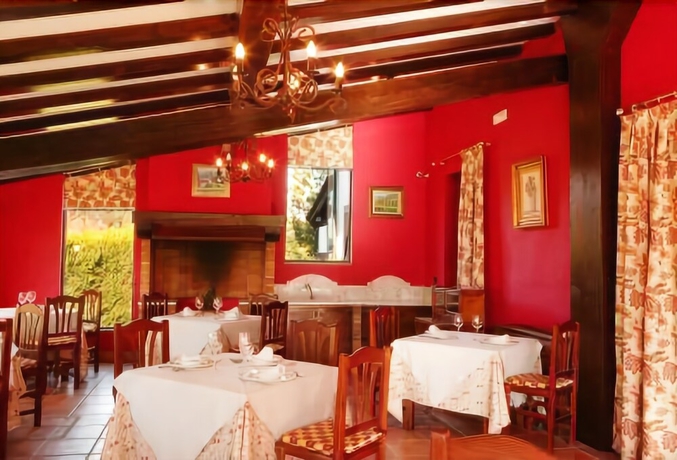 Imagen del bar/restaurante del Hotel Señorío De Ursua. Foto 8