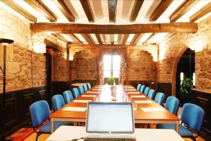 Imagen de los interiores del Hotel Señorío De Ursua. Foto 18