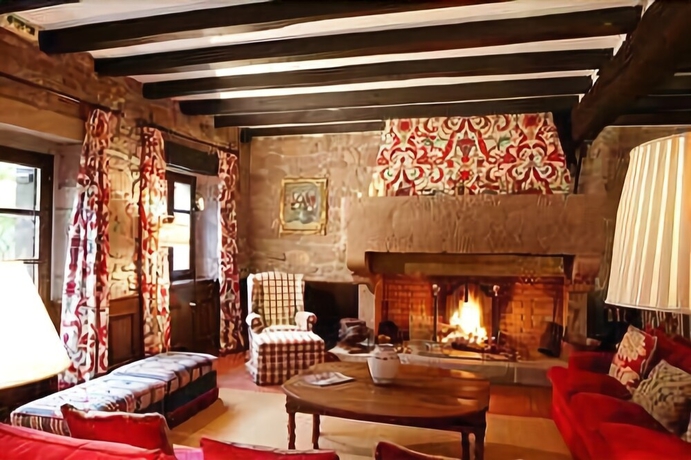 Imagen de los interiores del Hotel Señorío De Ursua. Foto 19