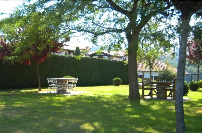 Imagen de los exteriores del Hotel Señorío De Ursua. Foto 14