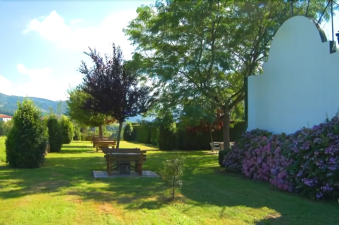 Imagen de los exteriores del Hotel Señorío De Ursua. Foto 15