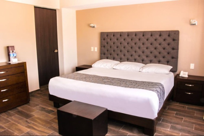 Imagen de la habitación del Hotel Se&ntilde;orial Platino. Foto 10