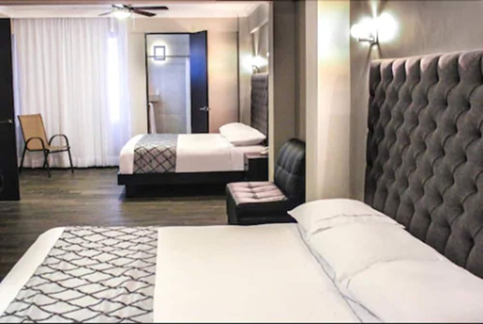 Imagen de la habitación del Hotel Se&ntilde;orial Platino. Foto 13