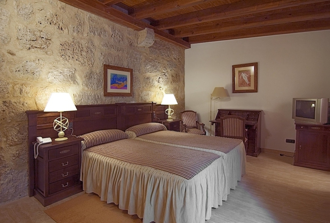 Imagen de la habitación del Hotel Señorio De Olmillos. Foto 11