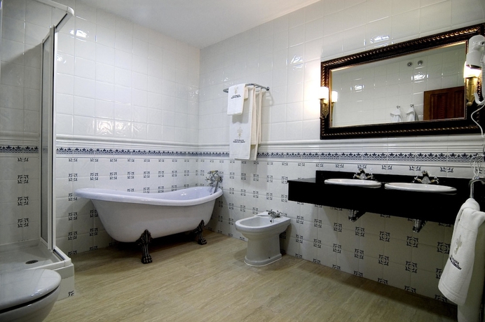 Imagen de la habitación del Hotel Señorio De Olmillos. Foto 13