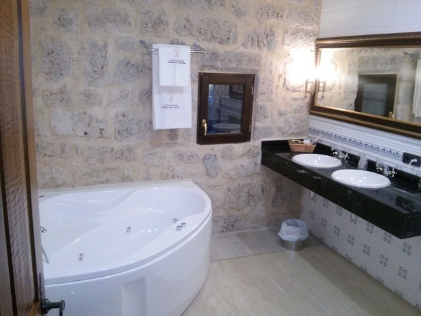 Imagen de la habitación del Hotel Señorio De Olmillos. Foto 14