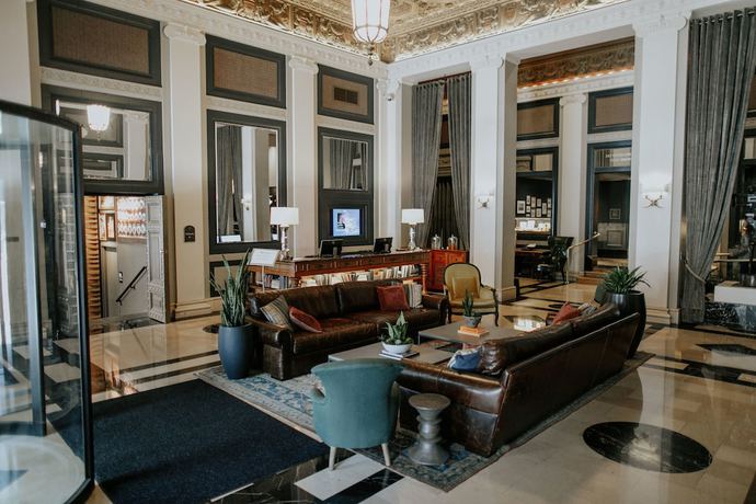 Imagen de los interiores del Hotel Sentinel. Foto 18