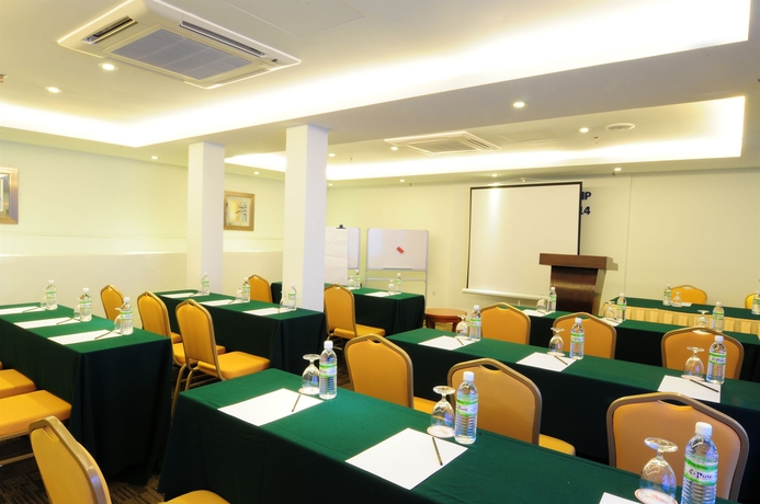 Imagen de los interiores del Hotel Sentral Georgetown. Foto 14