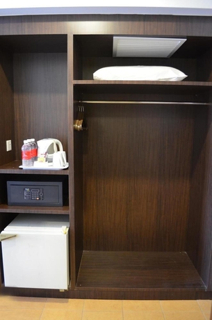 Imagen de la habitación del Hotel Sentral Melaka. Foto 4
