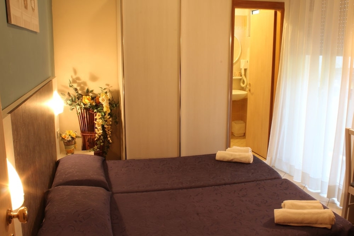 Imagen de la habitación del Hotel Senyor. Foto 10