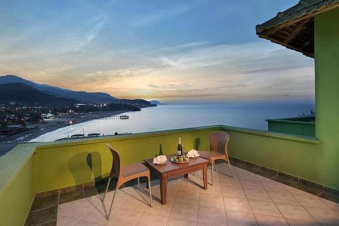 Imagen de los exteriores del Hotel Senza Garden Holiday Club. Foto 13