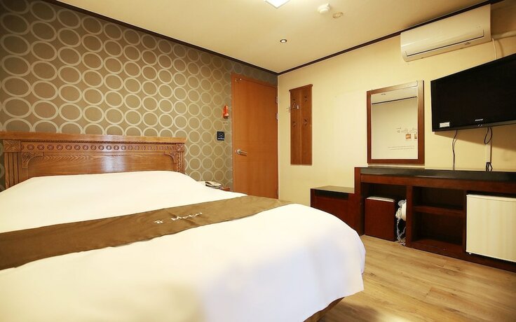 Imagen de la habitación del Hotel Seocheon Hyu. Foto 18