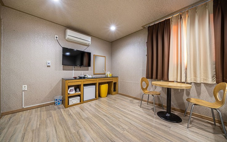 Imagen de la habitación del Hotel Seogwipo Beach. Foto 6