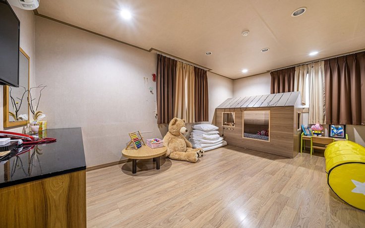 Imagen de la habitación del Hotel Seogwipo Beach. Foto 7