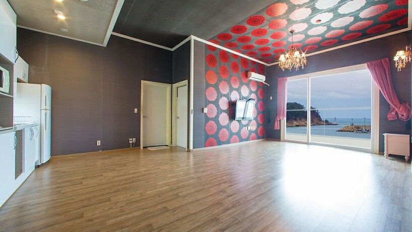 Imagen de la habitación del Hotel Seohaean Resort. Foto 15