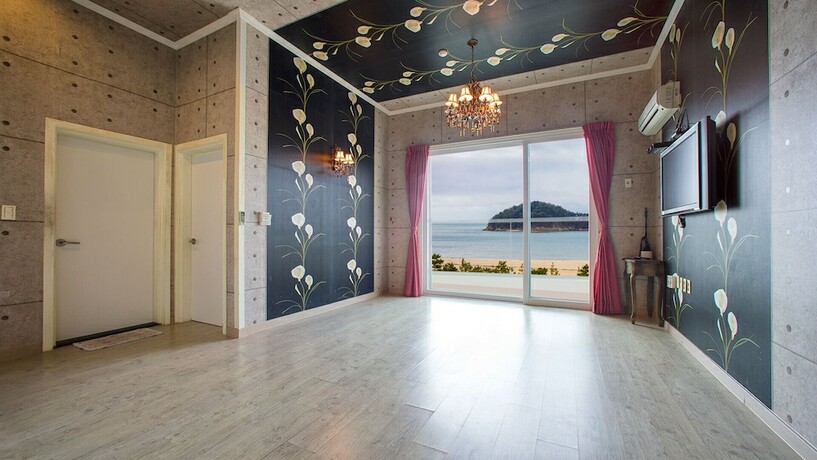 Imagen de la habitación del Hotel Seohaean Resort. Foto 16