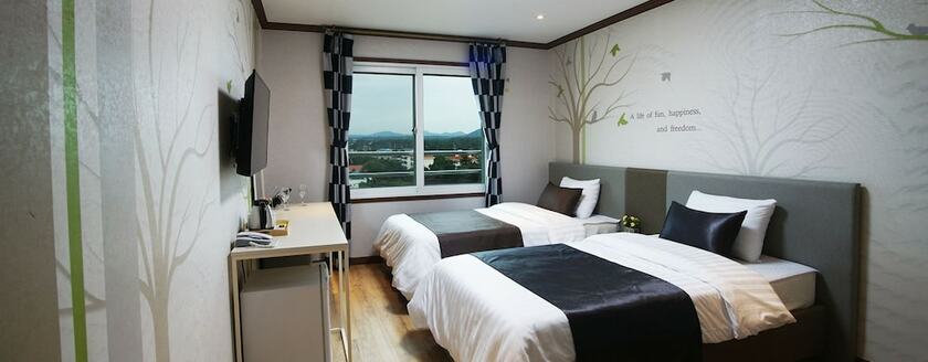 Imagen general del Hotel Seongsan Aqua Beach. Foto 9