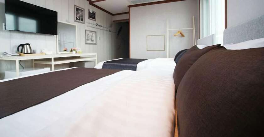 Imagen de la habitación del Hotel Seongsan Aqua Beach. Foto 17