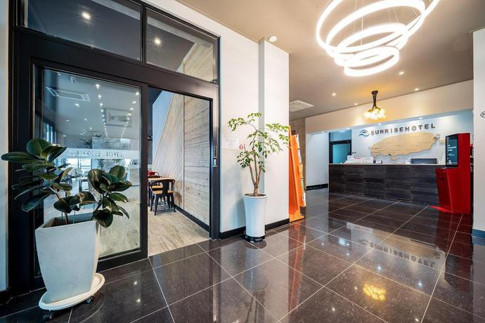 Imagen de los interiores del Hotel Seongsan Sunrise. Foto 5